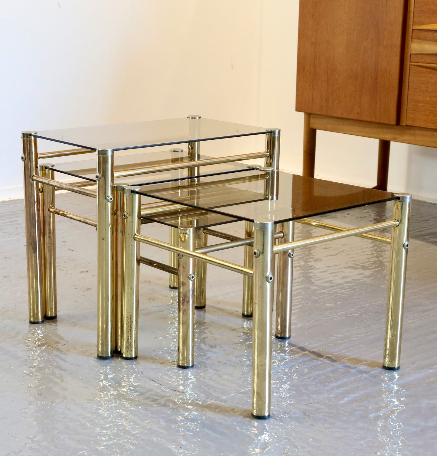 Mid Century Modern Hollywood Regency Smoked Glass Gilt Brass Nest Of Tables