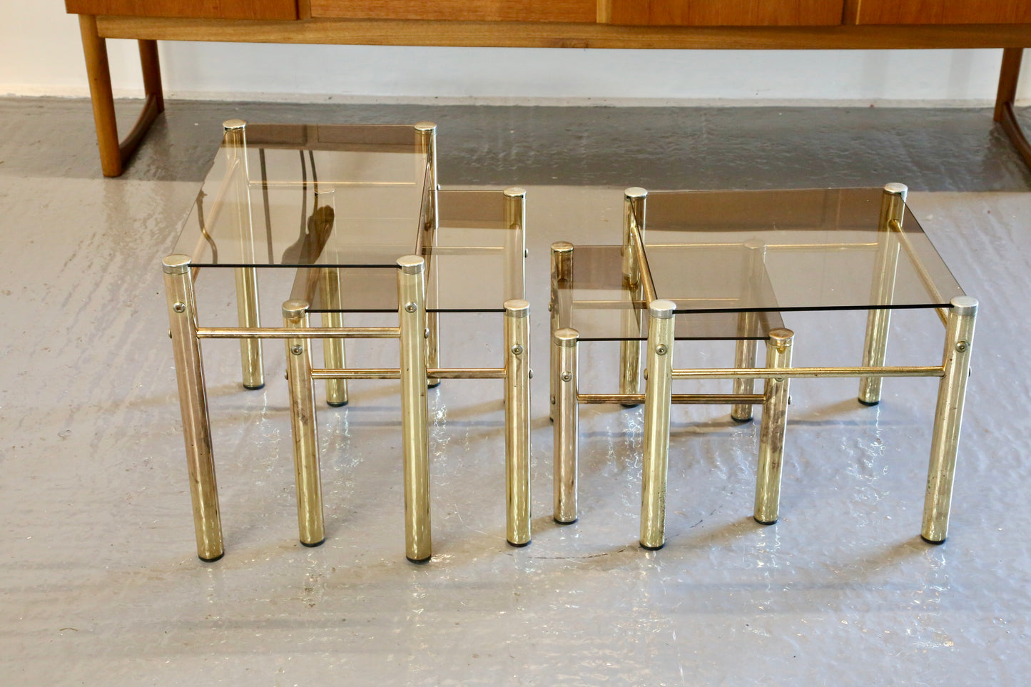 Mid Century Modern Hollywood Regency Smoked Glass Gilt Brass Nest Of Tables