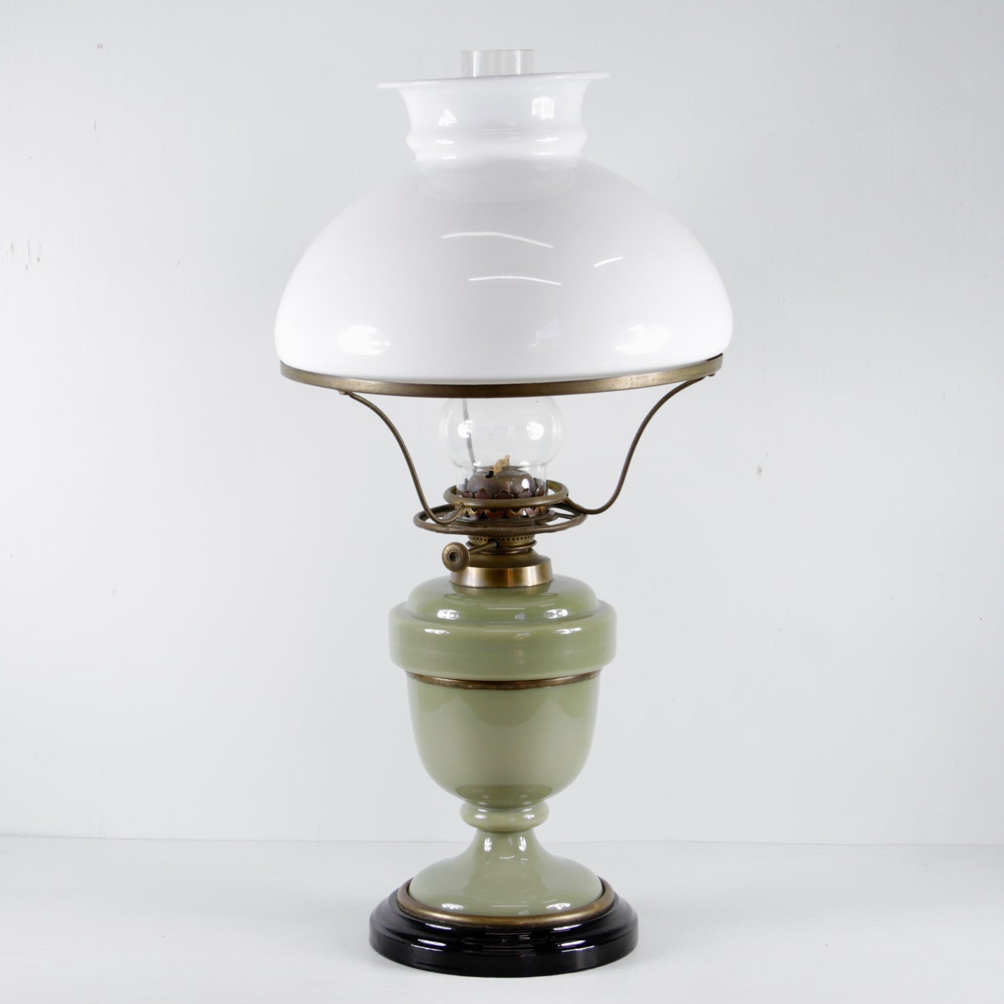 Vintage Bakelite and Bronze Parrafin Oil Table Lamp